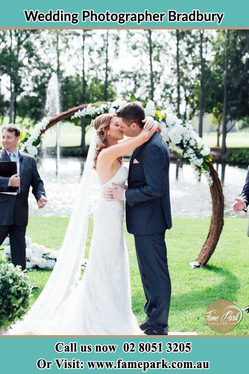 Photo of the Bride and the Groom kissing Bradbury NSW 2560